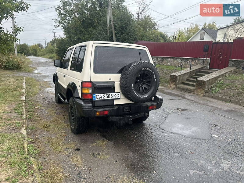 Внедорожник / Кроссовер Mitsubishi Pajero 1993 в Тальном