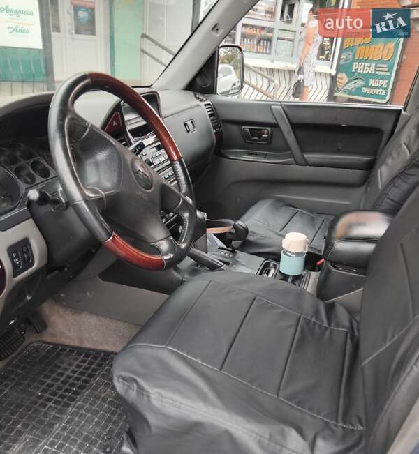 Внедорожник / Кроссовер Mitsubishi Pajero 2000 в Одессе