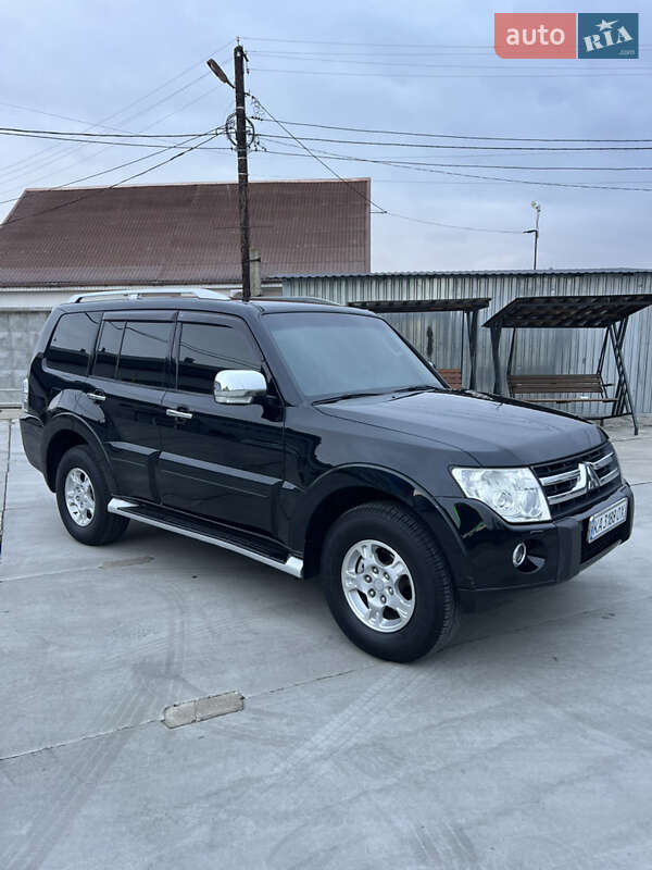 Позашляховик / Кросовер Mitsubishi Pajero 2007 в Білій Церкві
