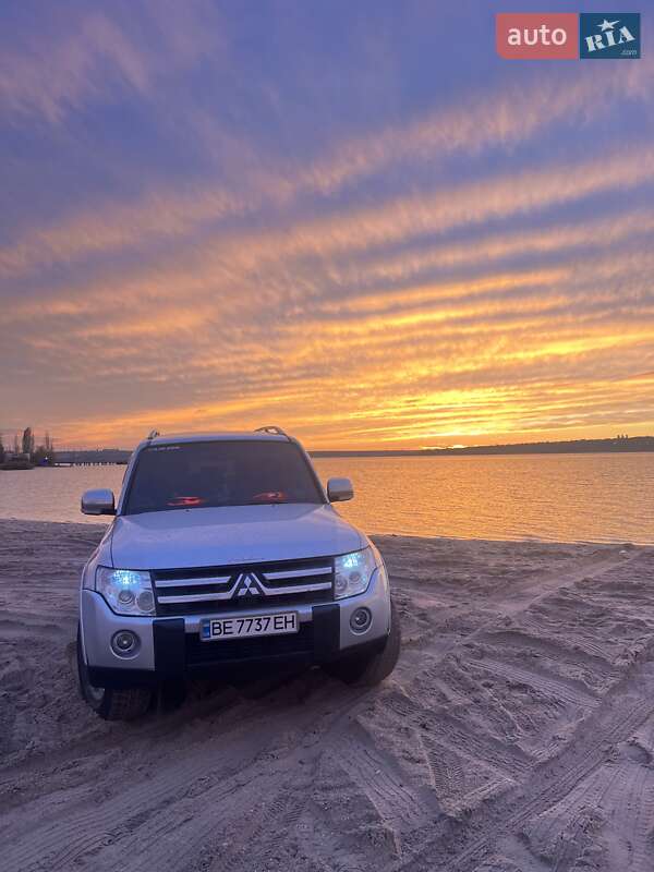 Внедорожник / Кроссовер Mitsubishi Pajero 2007 в Николаеве фото Внедорожник / Кроссовер Mitsubishi Pajero 2007 в Николаеве