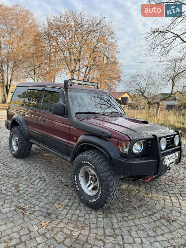 Позашляховик / Кросовер Mitsubishi Pajero 1994 в Бедевлі фото 9 Позашляховик / Кросовер Mitsubishi Pajero 1994 в Бедевлі