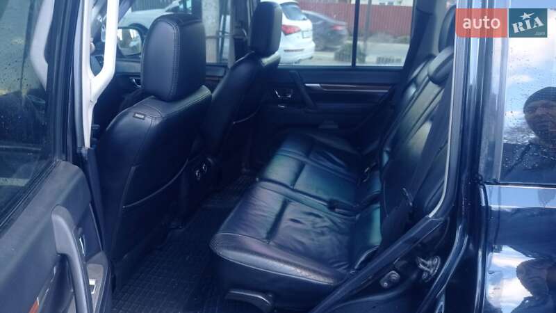 Внедорожник / Кроссовер Mitsubishi Pajero 2008 в Хмельницком