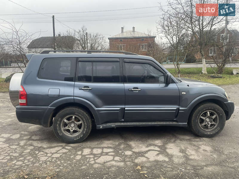 Позашляховик / Кросовер Mitsubishi Pajero 2006 в Львові