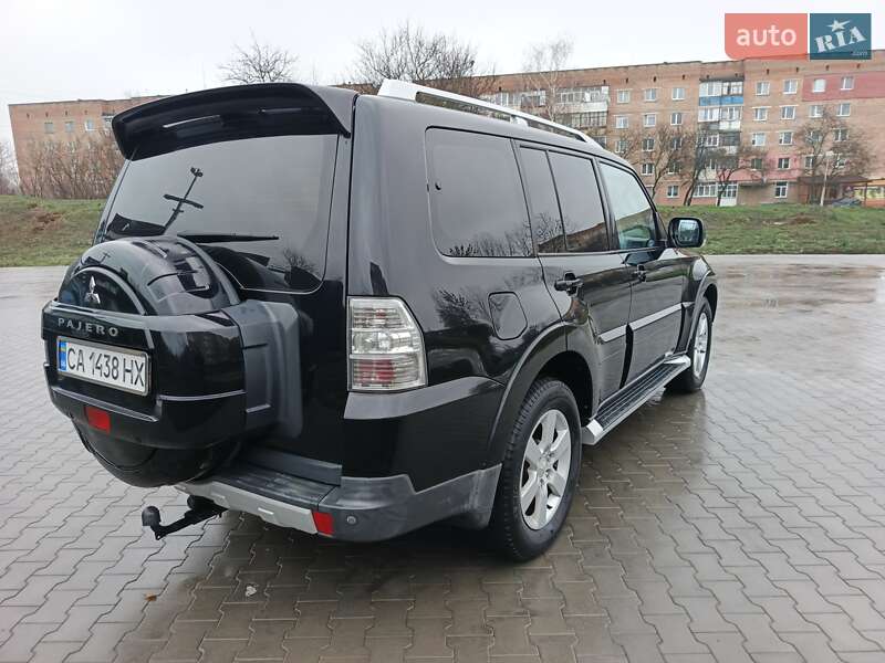 Внедорожник / Кроссовер Mitsubishi Pajero 2008 в Звенигородке