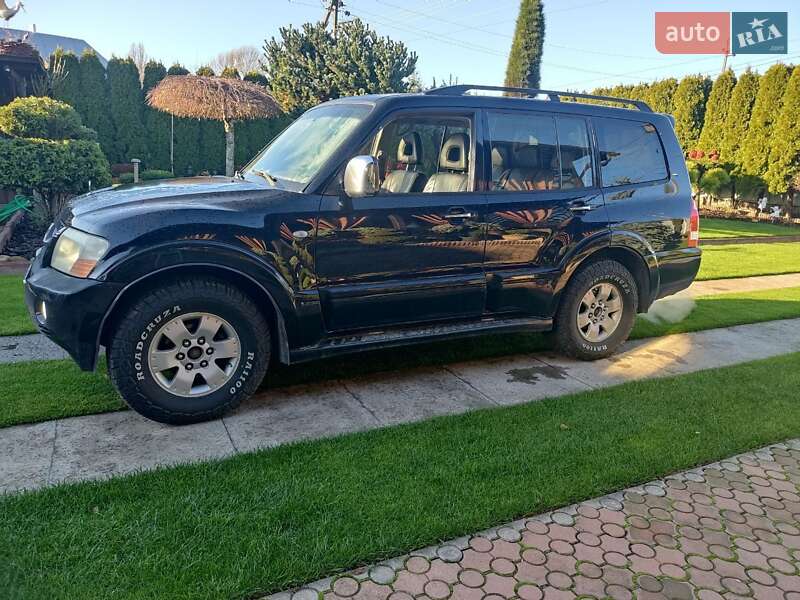 Внедорожник / Кроссовер Mitsubishi Pajero 2006 в Смеле