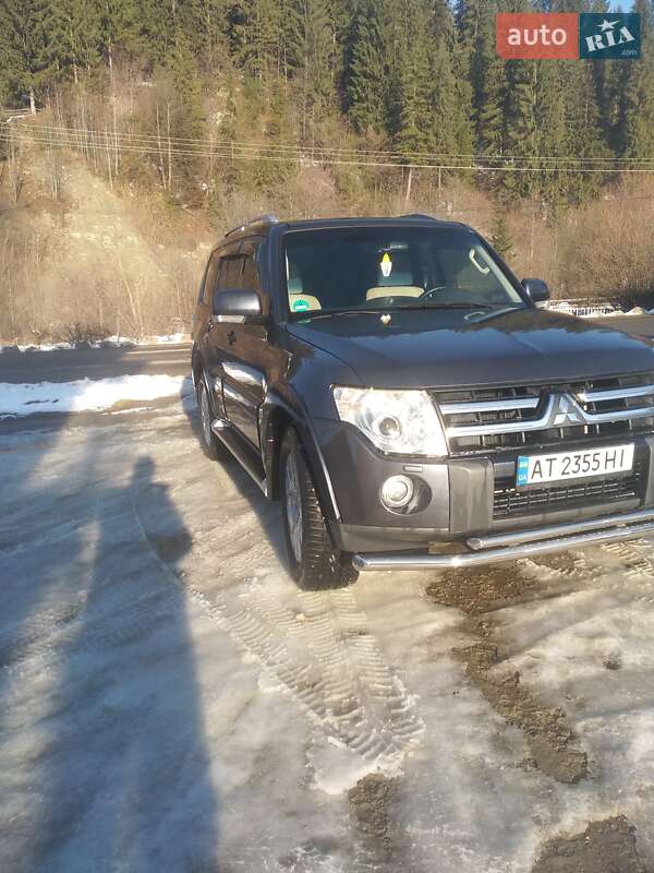 Внедорожник / Кроссовер Mitsubishi Pajero 2008 в Путиле