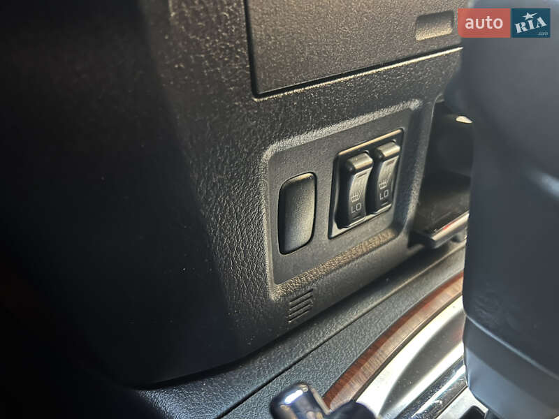 Внедорожник / Кроссовер Mitsubishi Pajero 2008 в Николаеве