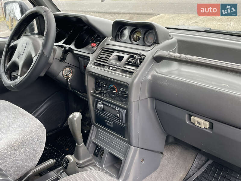 Внедорожник / Кроссовер Mitsubishi Pajero 1999 в Солотвине