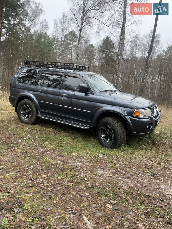 Внедорожник / Кроссовер Mitsubishi Pajero 2008 в Чернигове