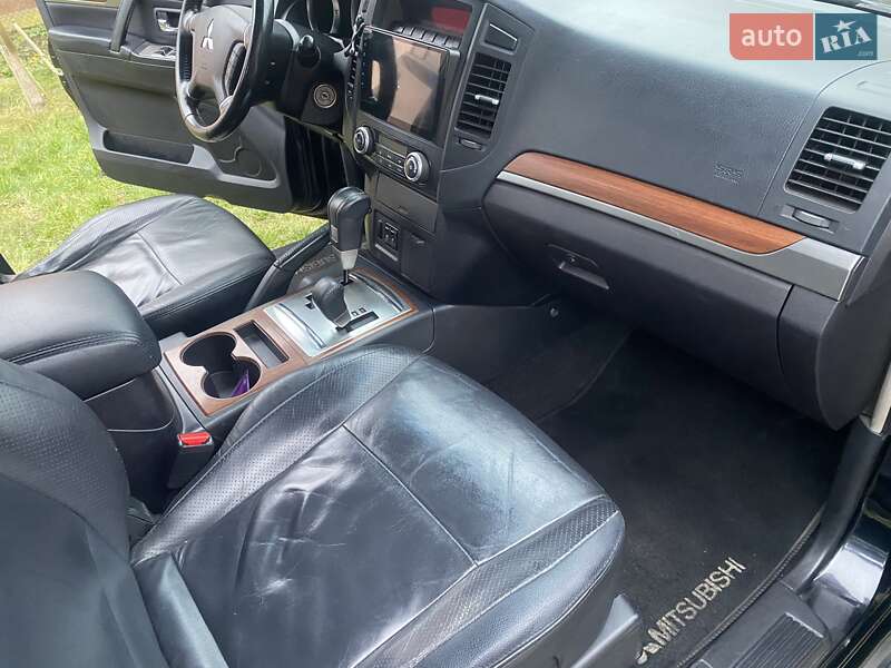 Позашляховик / Кросовер Mitsubishi Pajero 2007 в Олександрії фото 9 Позашляховик / Кросовер Mitsubishi Pajero 2007 в Олександрії