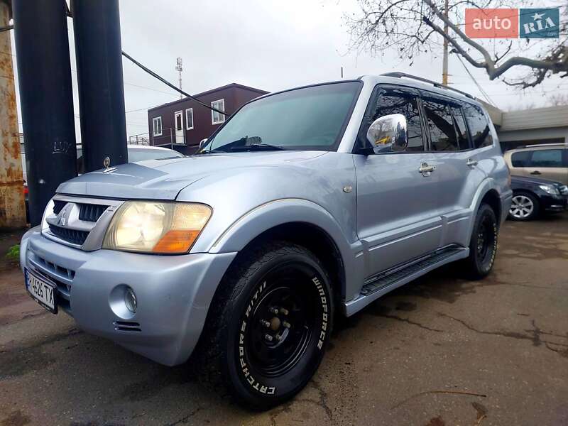 Внедорожник / Кроссовер Mitsubishi Pajero 2003 в Одессе