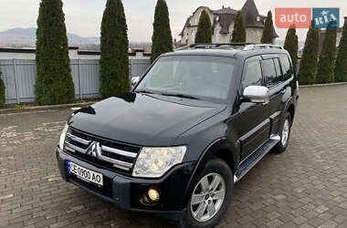 Позашляховик / Кросовер Mitsubishi Pajero 2008 в Чернівцях