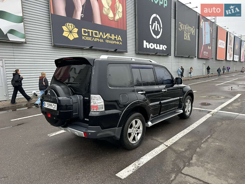 Внедорожник / Кроссовер Mitsubishi Pajero 2007 в Полтаве