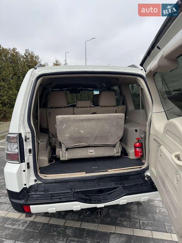 Внедорожник / Кроссовер Mitsubishi Pajero 2007 в Львове