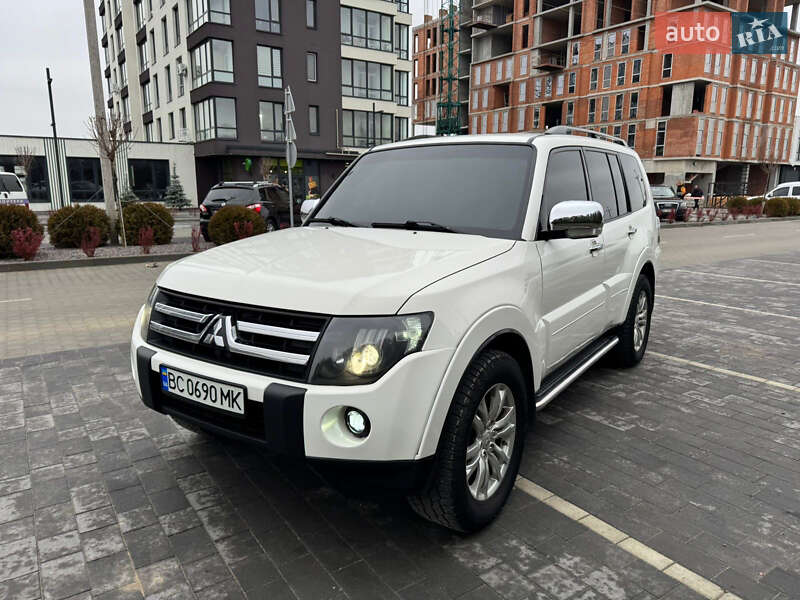 Внедорожник / Кроссовер Mitsubishi Pajero 2007 в Львове