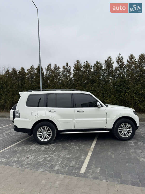 Внедорожник / Кроссовер Mitsubishi Pajero 2007 в Львове