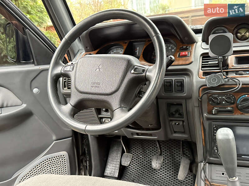 Позашляховик / Кросовер Mitsubishi Pajero 1996 в Івано-Франківську