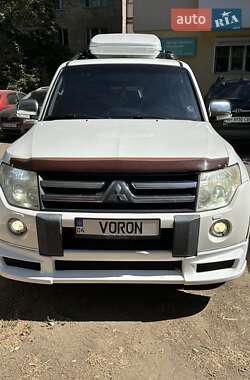 Внедорожник / Кроссовер Mitsubishi Pajero 2007 в Одессе