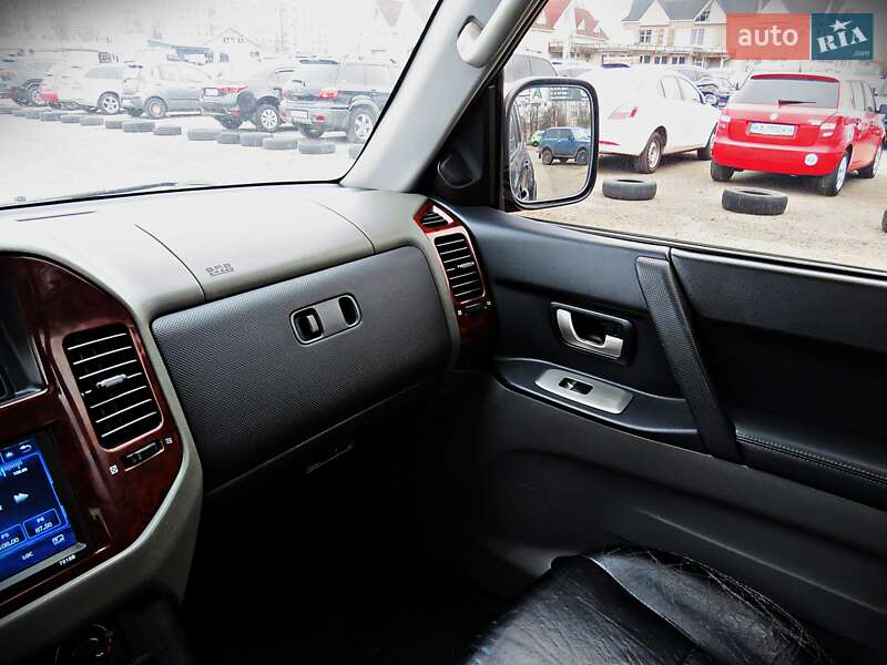 Внедорожник / Кроссовер Mitsubishi Pajero 2006 в Черкассах фото 12 Внедорожник / Кроссовер Mitsubishi Pajero 2006 в Черкассах