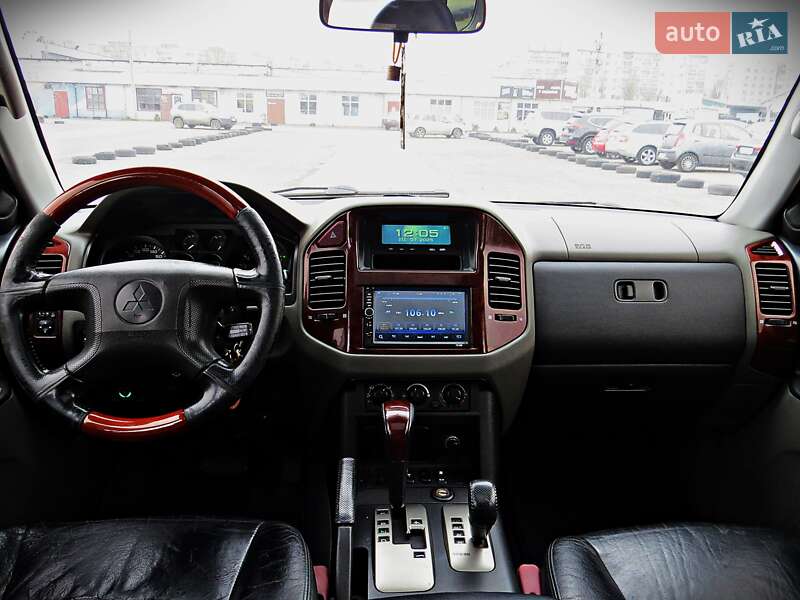 Внедорожник / Кроссовер Mitsubishi Pajero 2006 в Черкассах фото 15 Внедорожник / Кроссовер Mitsubishi Pajero 2006 в Черкассах
