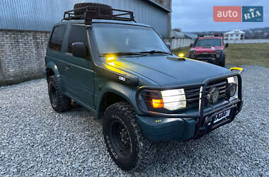 Внедорожник / Кроссовер Mitsubishi Pajero 1993 в Черновцах