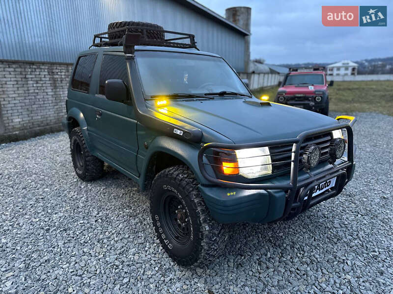 Mitsubishi Pajero 1993