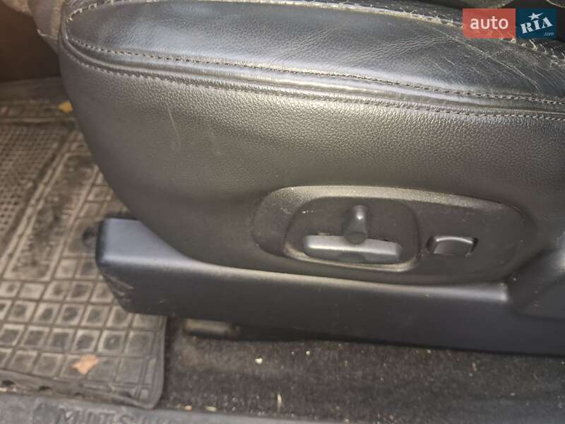 Внедорожник / Кроссовер Mitsubishi Pajero 2008 в Киеве