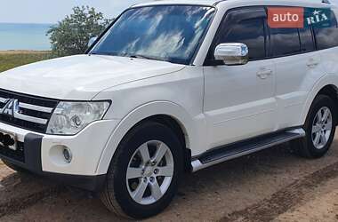 Внедорожник / Кроссовер Mitsubishi Pajero 2008 в Одессе