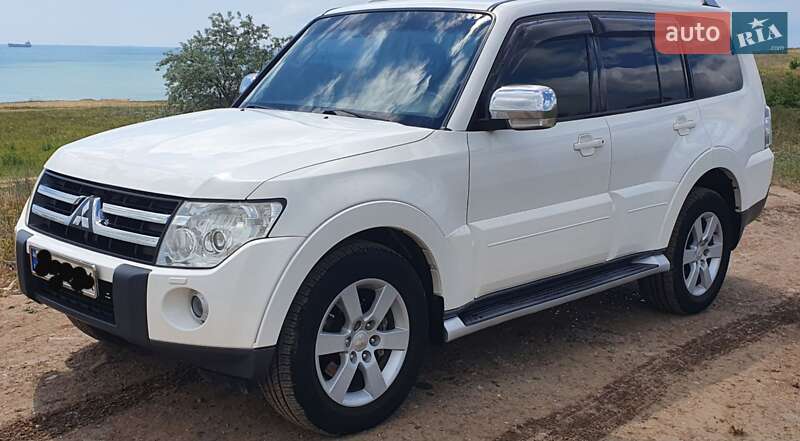 Mitsubishi Pajero 2008