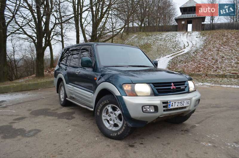 Mitsubishi Pajero 2001