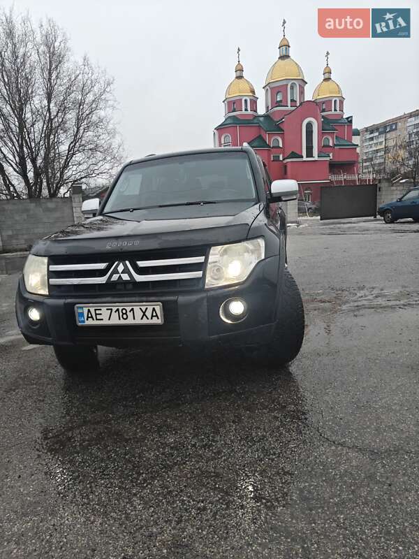 Позашляховик / Кросовер Mitsubishi Pajero 2008 в Кам'янському
