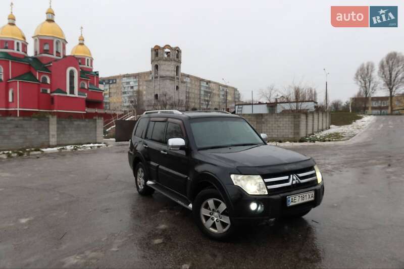 Позашляховик / Кросовер Mitsubishi Pajero 2008 в Кам'янському