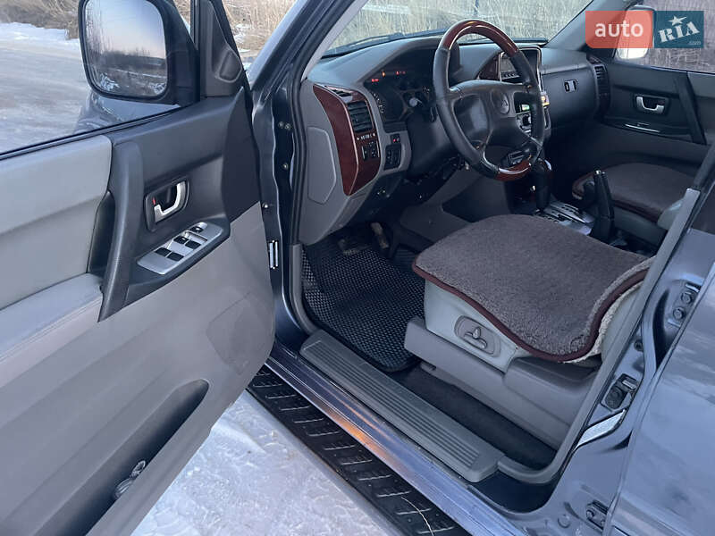 Внедорожник / Кроссовер Mitsubishi Pajero 2006 в Львове