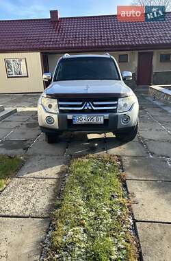 Внедорожник / Кроссовер Mitsubishi Pajero 2007 в Тернополе