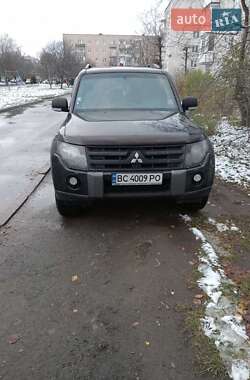 Позашляховик / Кросовер Mitsubishi Pajero 2007 в Стрию