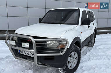 Позашляховик / Кросовер Mitsubishi Pajero 2000 в Броварах