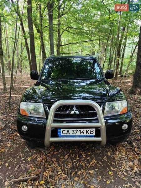 Mitsubishi Pajero 2004