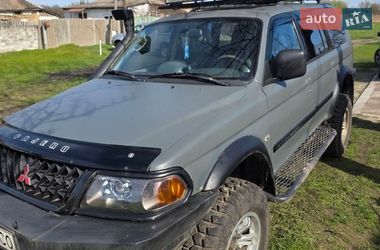 Внедорожник / Кроссовер Mitsubishi Pajero 2001 в Балаклее