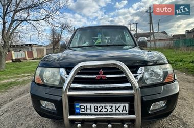Внедорожник / Кроссовер Mitsubishi Pajero 2001 в Краматорске