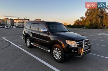 Позашляховик / Кросовер Mitsubishi Pajero 2007 в Києві