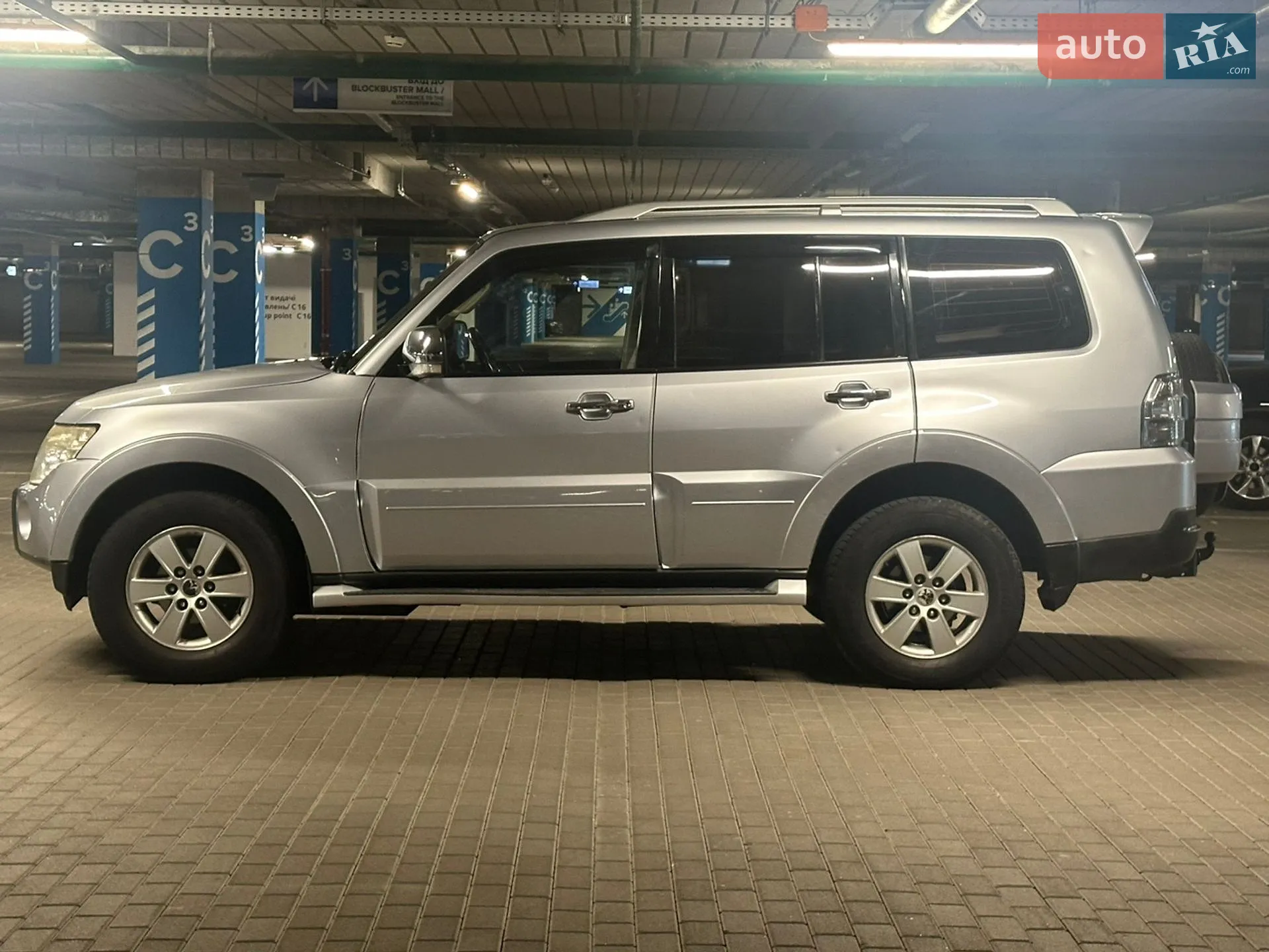 Mitsubishi Pajero 2007 VIN JMYLRV93W7J718360 фото оголошення 4 з 23