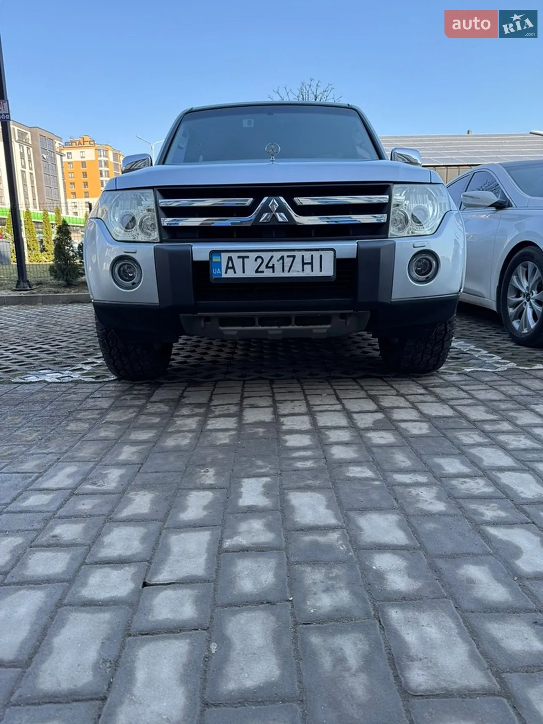 Mitsubishi Pajero 2010 VIN JMYLRV95WAJ702942 фото оголошення 9 з 23