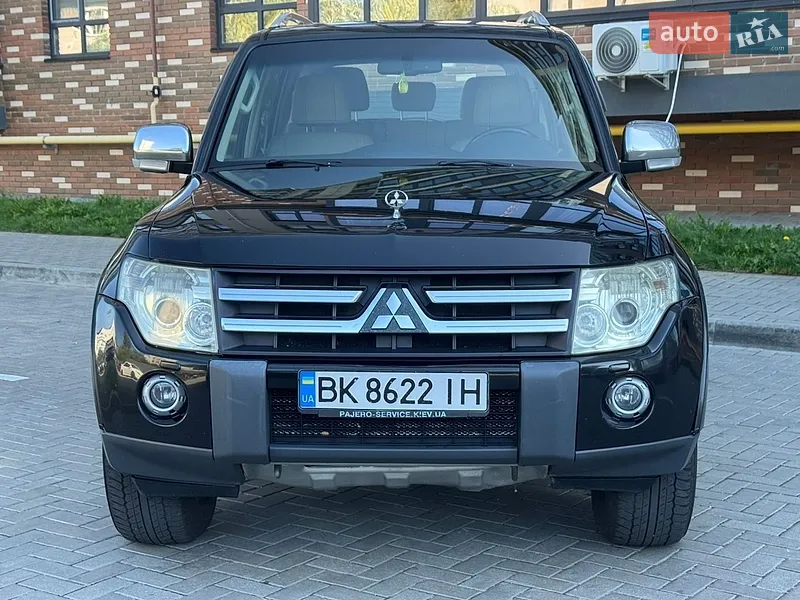 Mitsubishi Pajero 2007