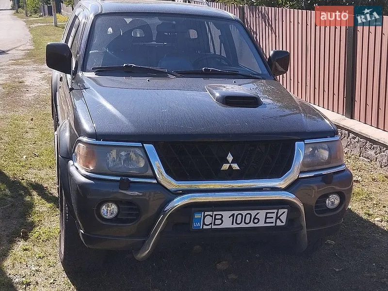 Mitsubishi Pajero 2004