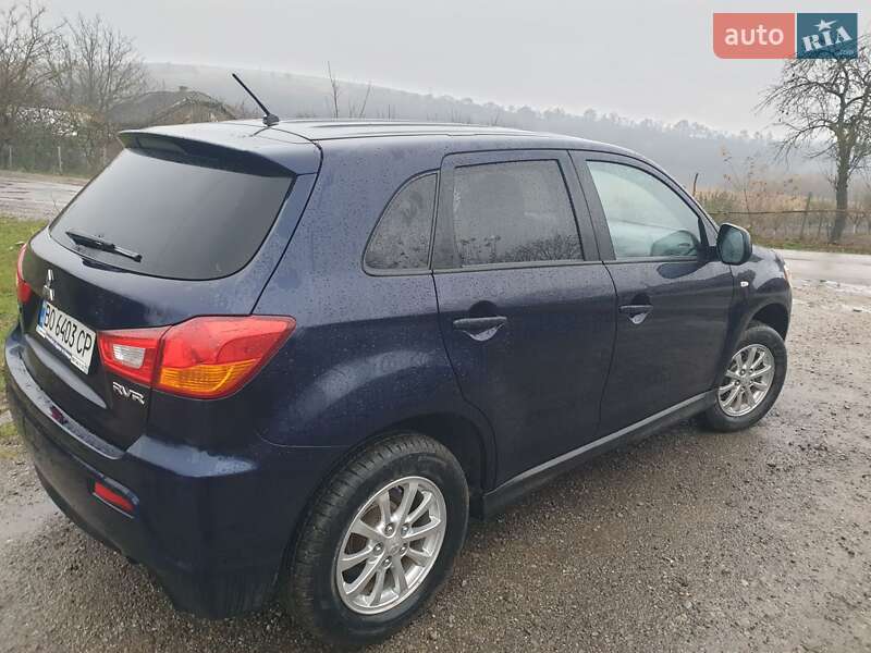Mitsubishi RVR 2012