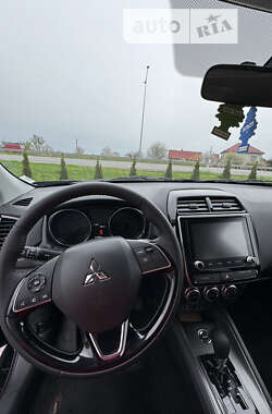 Внедорожник / Кроссовер Mitsubishi RVR 2023 в Львове