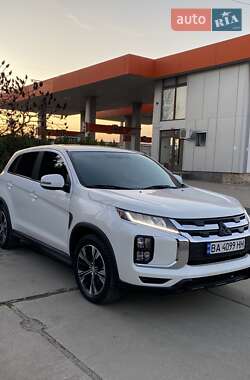 Внедорожник / Кроссовер Mitsubishi RVR 2021 в 