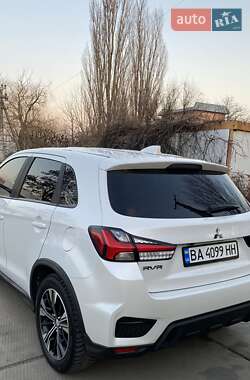 Внедорожник / Кроссовер Mitsubishi RVR 2021 в 