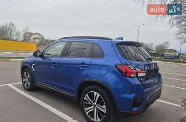 Позашляховик / Кросовер Mitsubishi RVR 2020 в 
