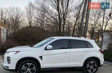 Внедорожник / Кроссовер Mitsubishi RVR 2021 в 